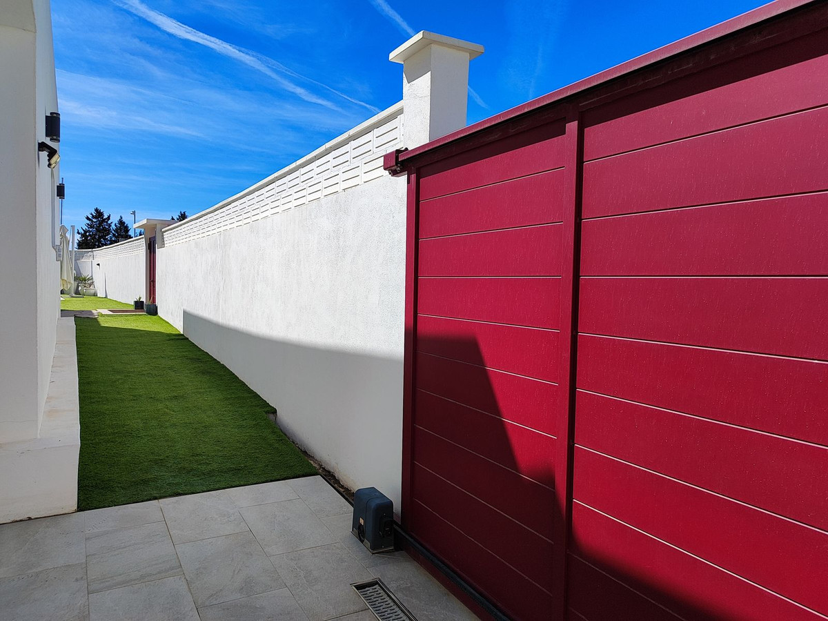 4 Bed Townhouse for sale in Mijas Costa Del Sol, Málaga, Spain