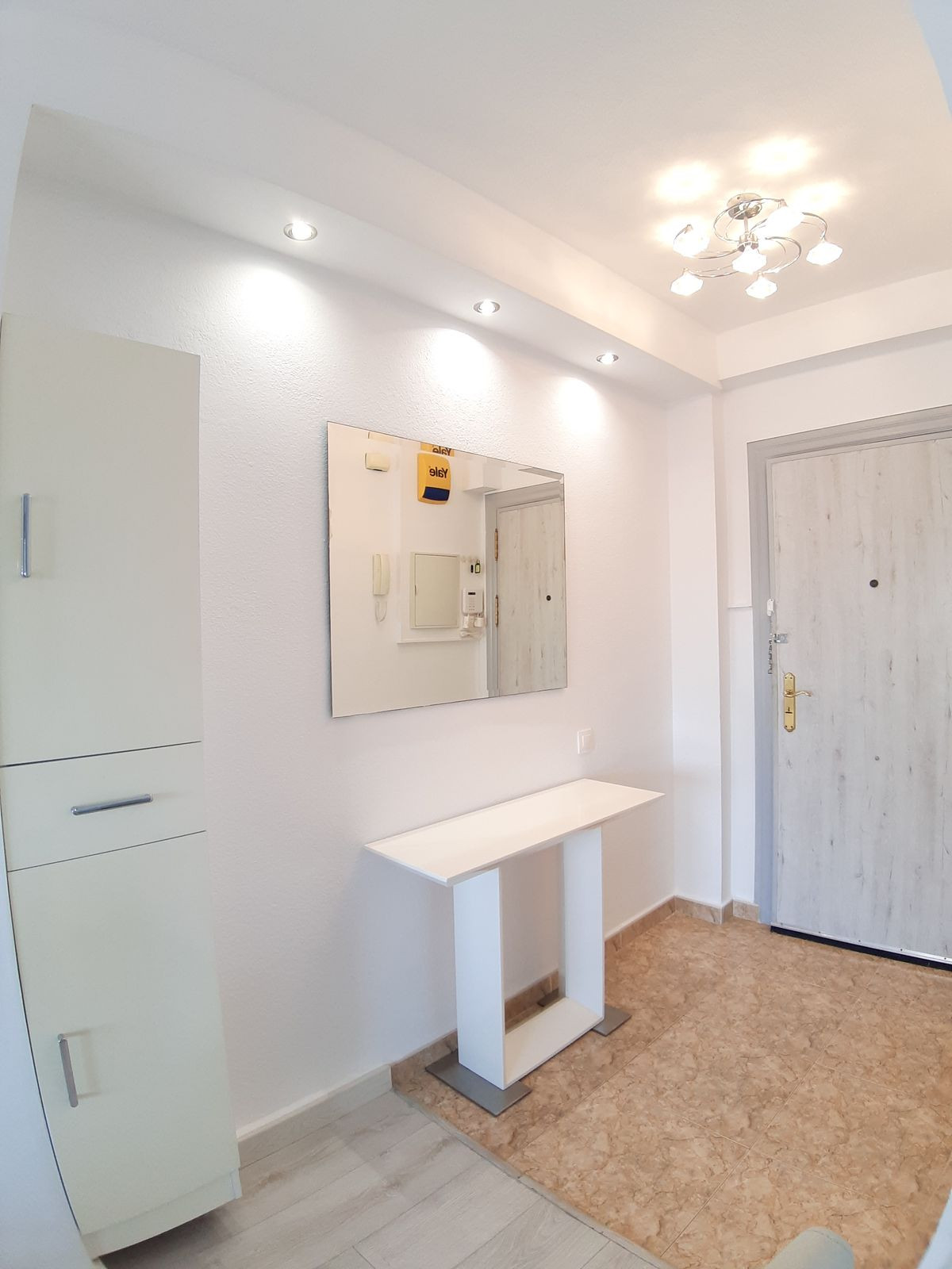 2 Bed Apartment for sale in Fuengirola Costa Del Sol, Málaga, Spain