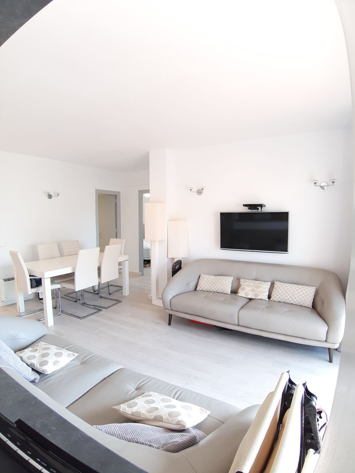 2 Bed Apartment for sale in Fuengirola Costa Del Sol, Málaga, Spain