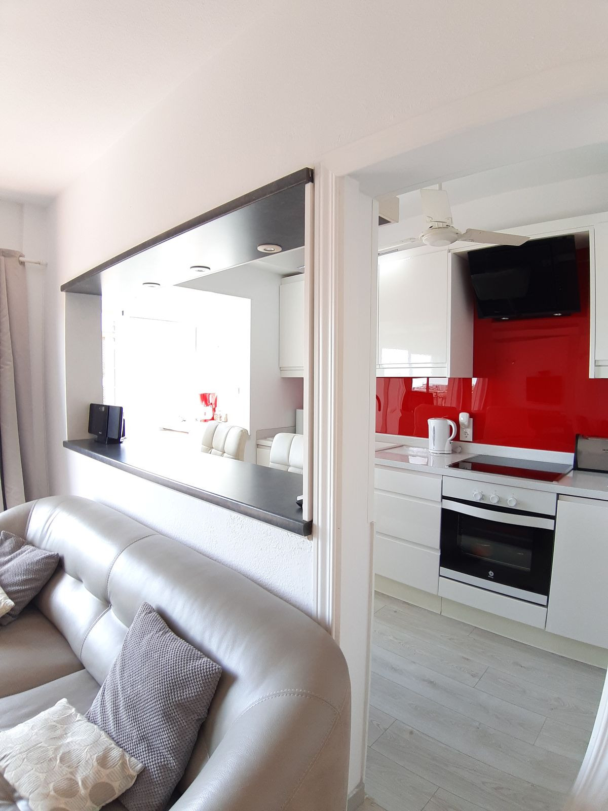 2 Bed Apartment for sale in Fuengirola Costa Del Sol, Málaga, Spain