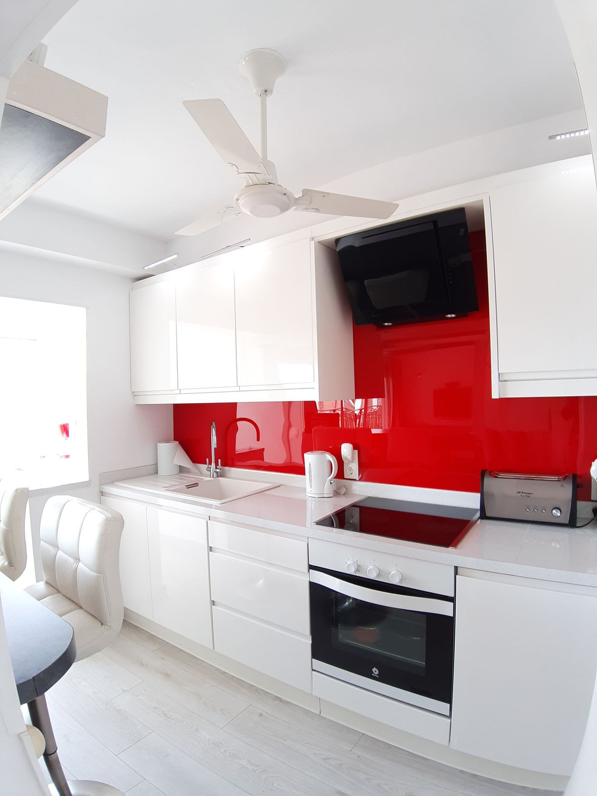 2 Bed Apartment for sale in Fuengirola Costa Del Sol, Málaga, Spain