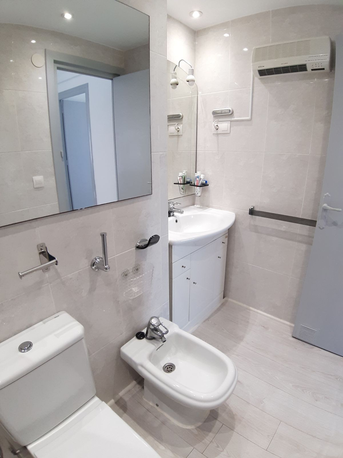 2 Bed Apartment for sale in Fuengirola Costa Del Sol, Málaga, Spain
