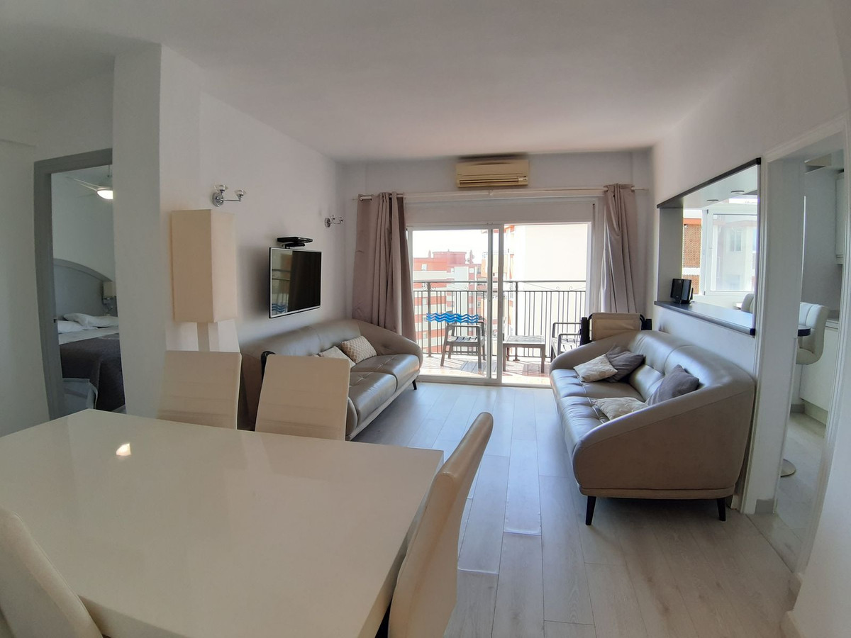 2 Bed Apartment for sale in Fuengirola Costa Del Sol, Málaga, Spain