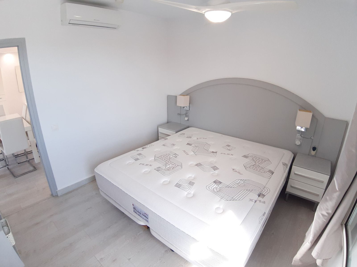 2 Bed Apartment for sale in Fuengirola Costa Del Sol, Málaga, Spain