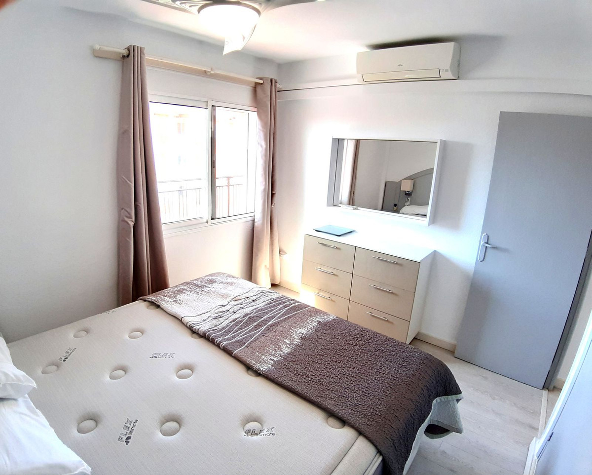 2 Bed Apartment for sale in Fuengirola Costa Del Sol, Málaga, Spain