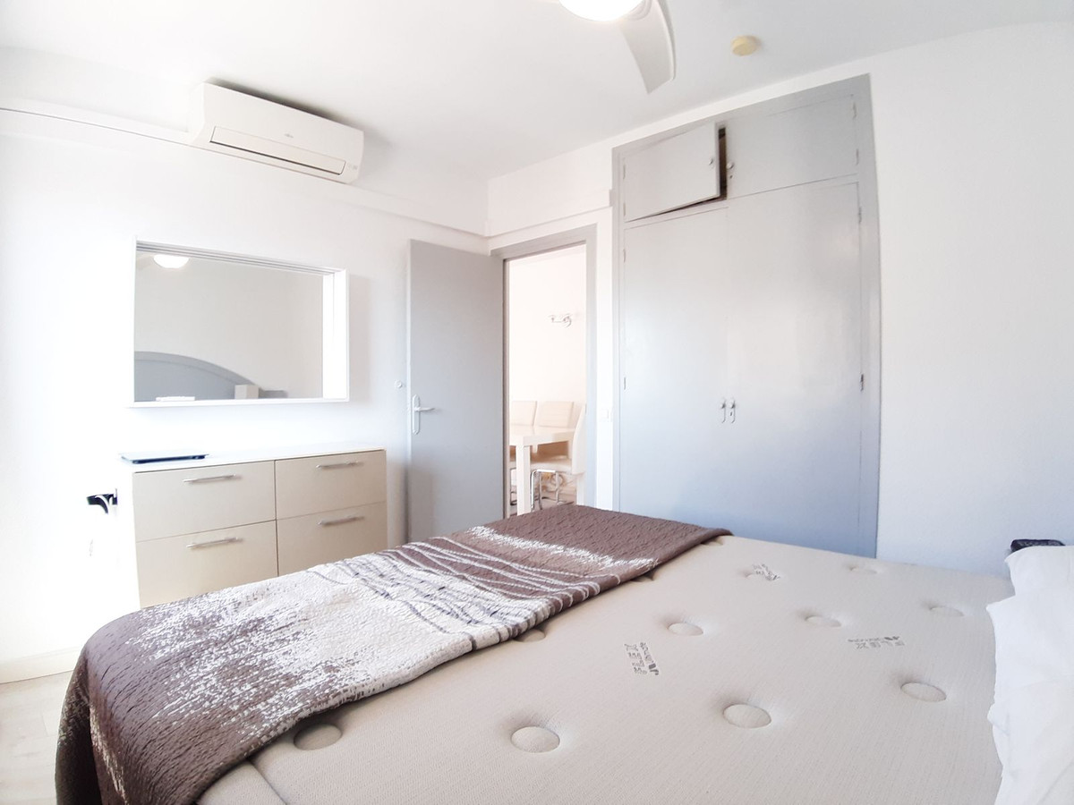 2 Bed Apartment for sale in Fuengirola Costa Del Sol, Málaga, Spain