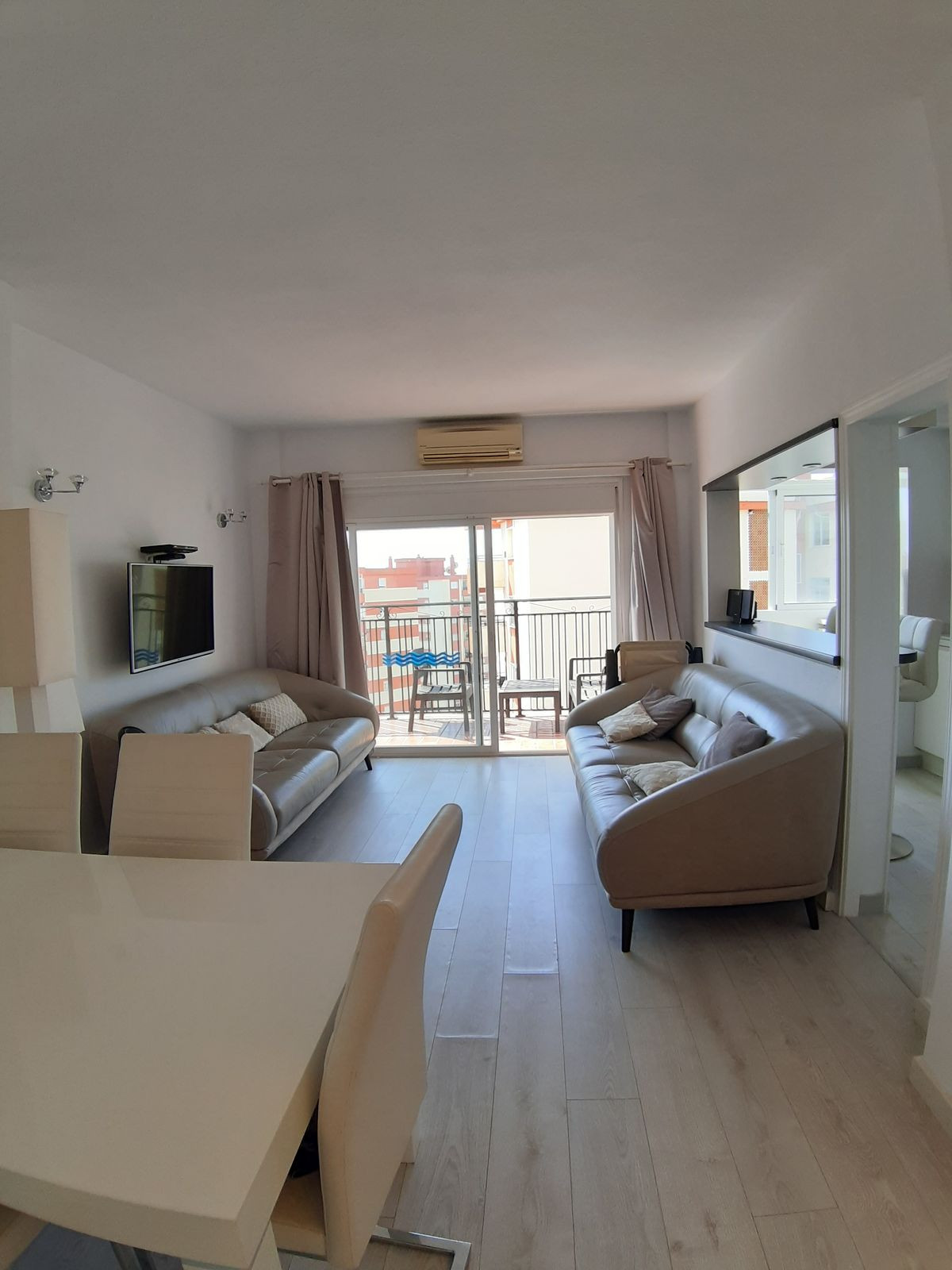 2 Bed Apartment for sale in Fuengirola Costa Del Sol, Málaga, Spain