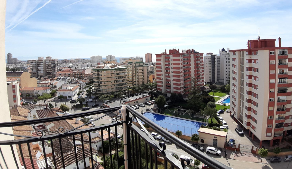 2 Bed Apartment for sale in Fuengirola Costa Del Sol, Málaga, Spain