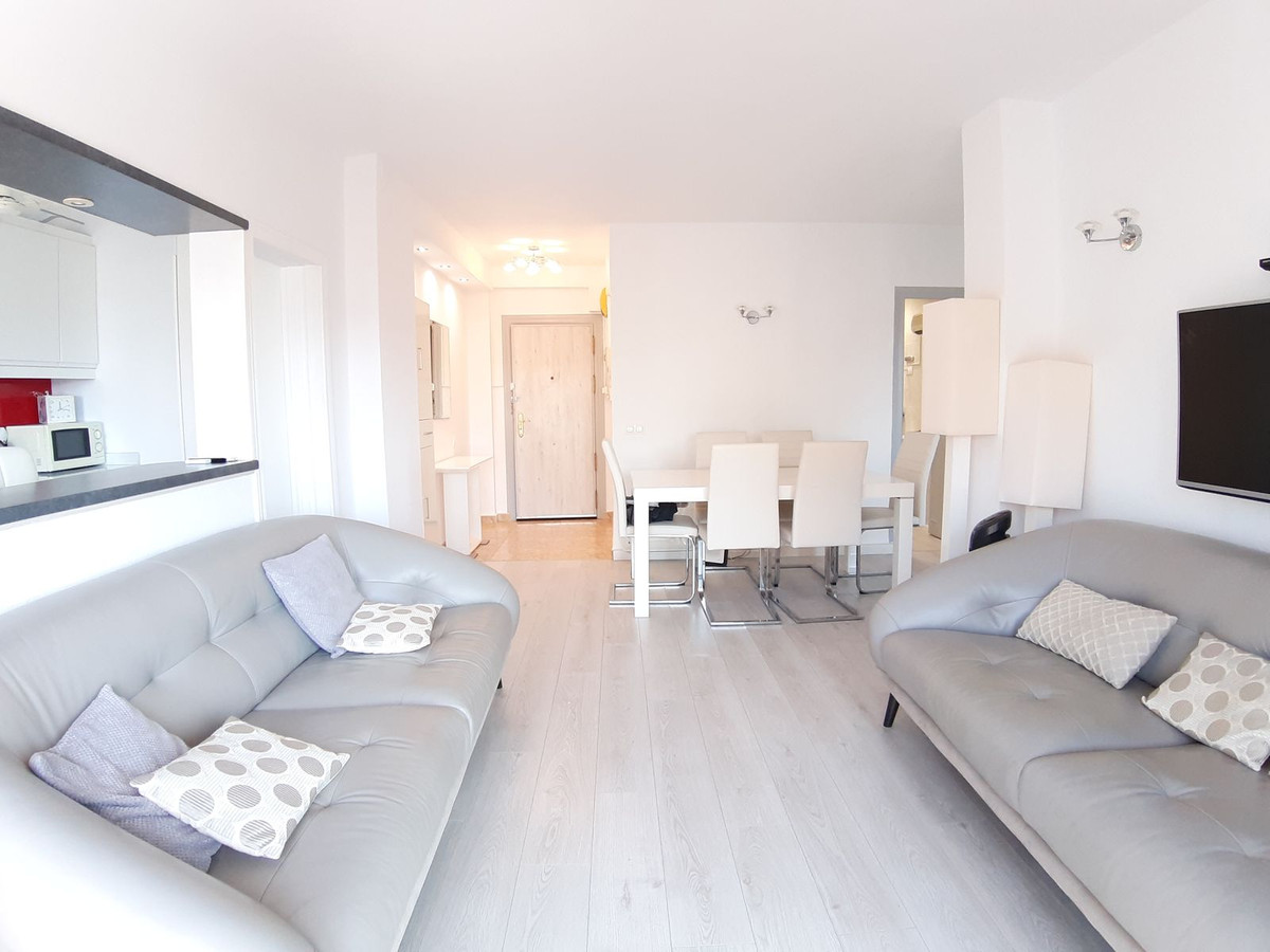 2 Bed Apartment for sale in Fuengirola Costa Del Sol, Málaga, Spain