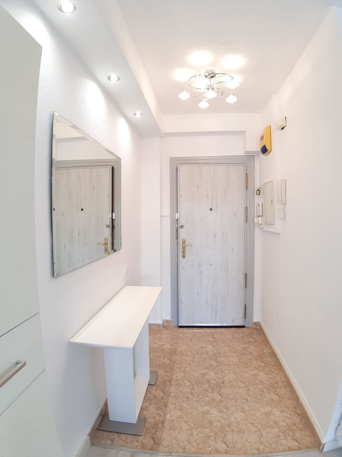 2 Bed Apartment for sale in Fuengirola Costa Del Sol, Málaga, Spain