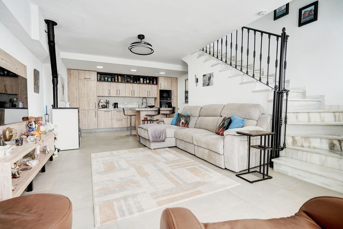 3 Bed Townhouse for sale in Las Chapas Costa Del Sol, Málaga, Spain