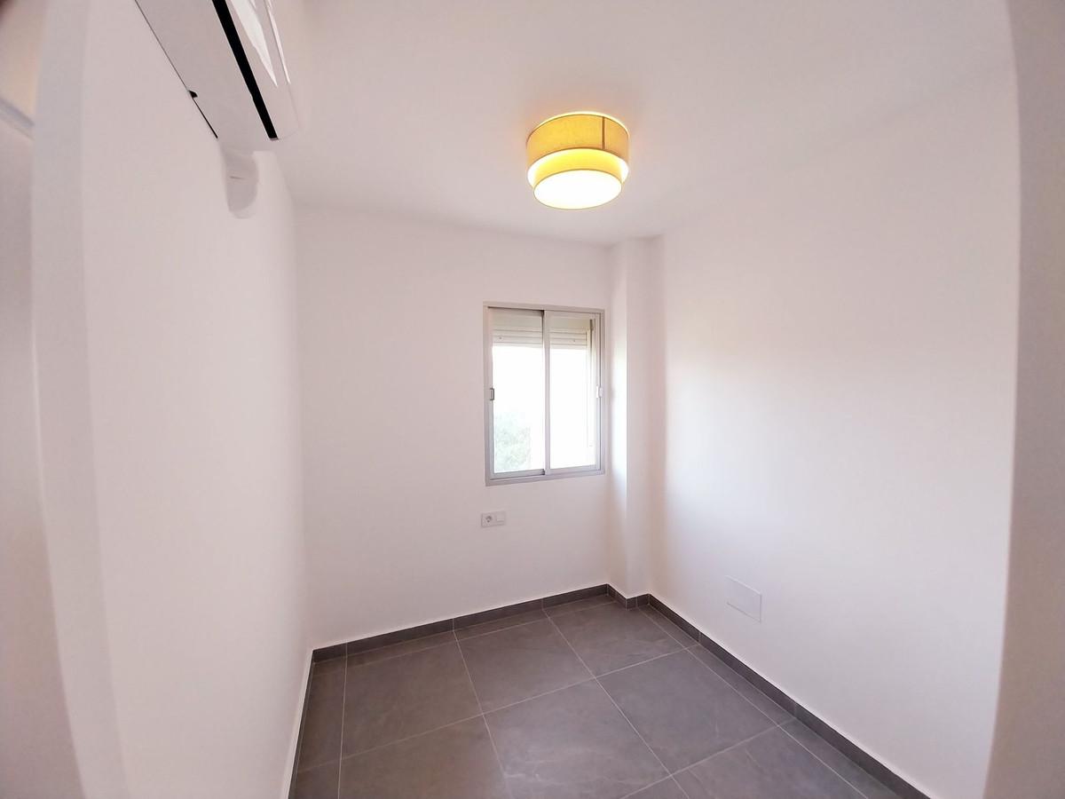 3 Bed Apartment for sale in Calahonda Costa Del Sol, Málaga, Spain