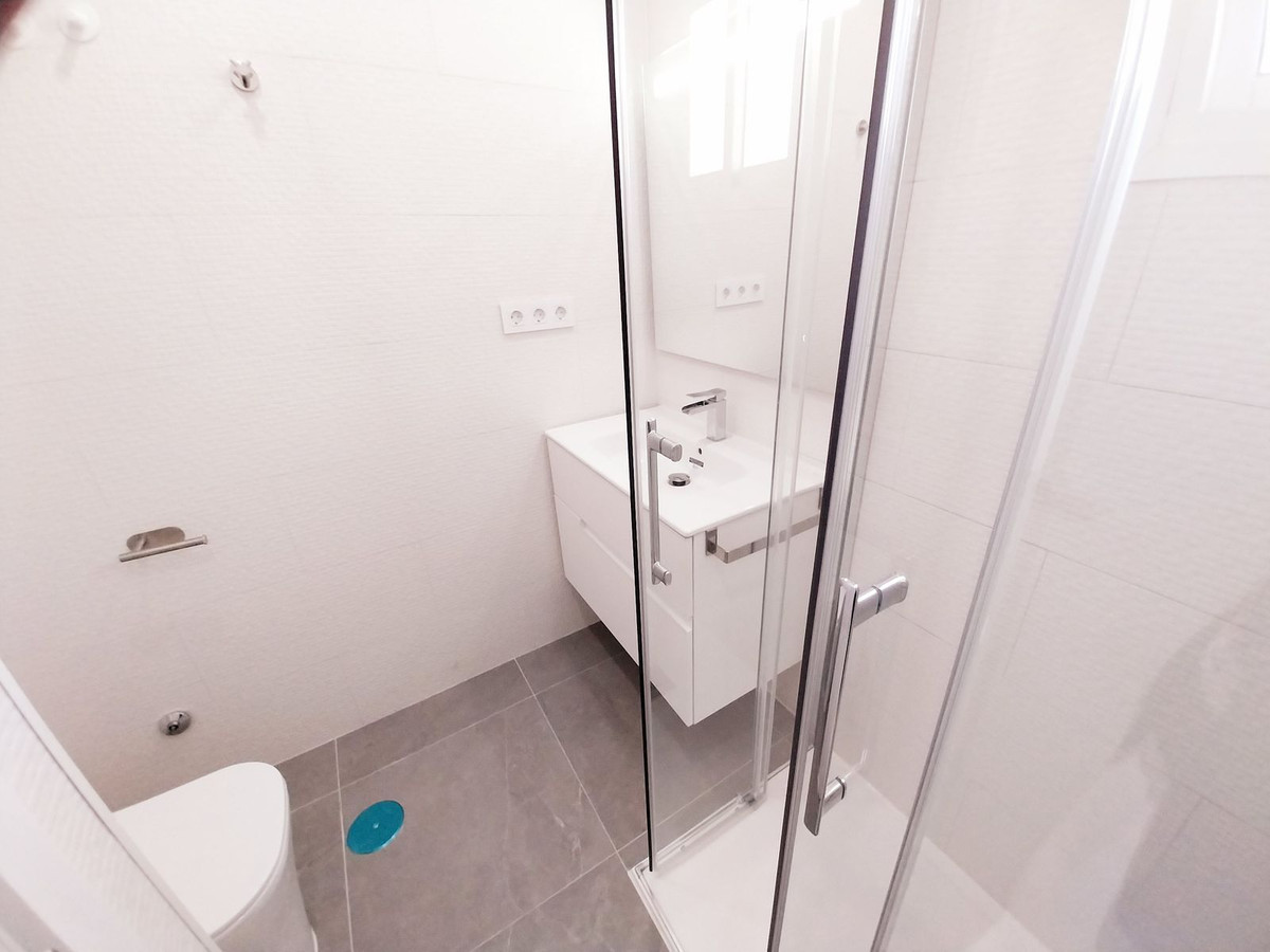 3 Bed Apartment for sale in Calahonda Costa Del Sol, Málaga, Spain
