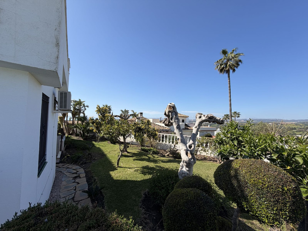 3 Bed Townhouse for sale in Estepona Costa Del Sol, Málaga, Spain