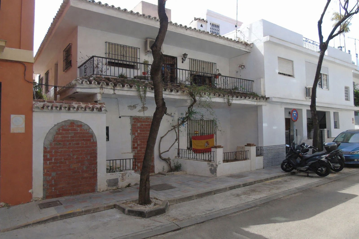 Plots for sale in Fuengirola Costa Del Sol, Málaga, Spain