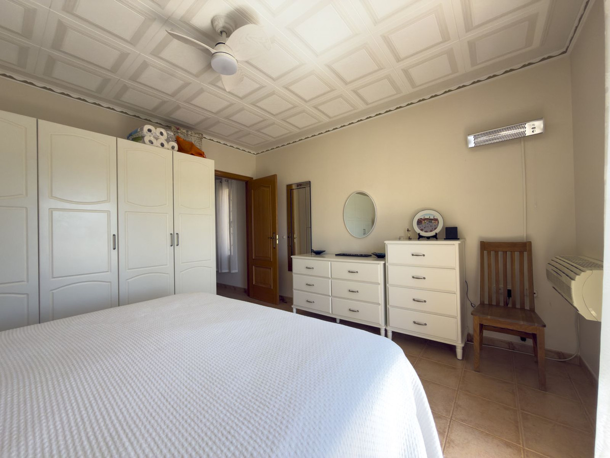 5 Bed Townhouse for sale in Coín Costa Del Sol, Málaga, Spain