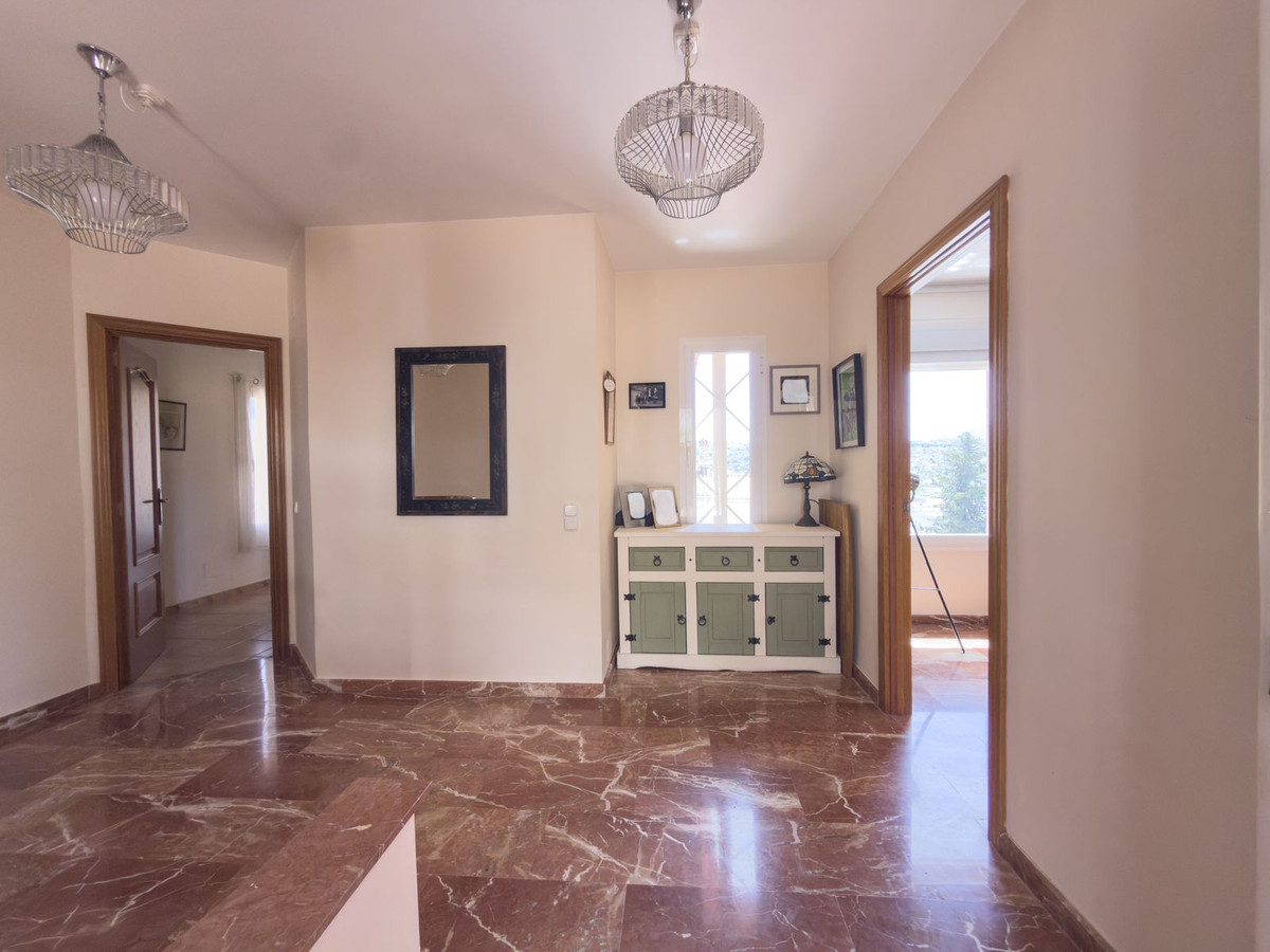5 Bed Townhouse for sale in Coín Costa Del Sol, Málaga, Spain