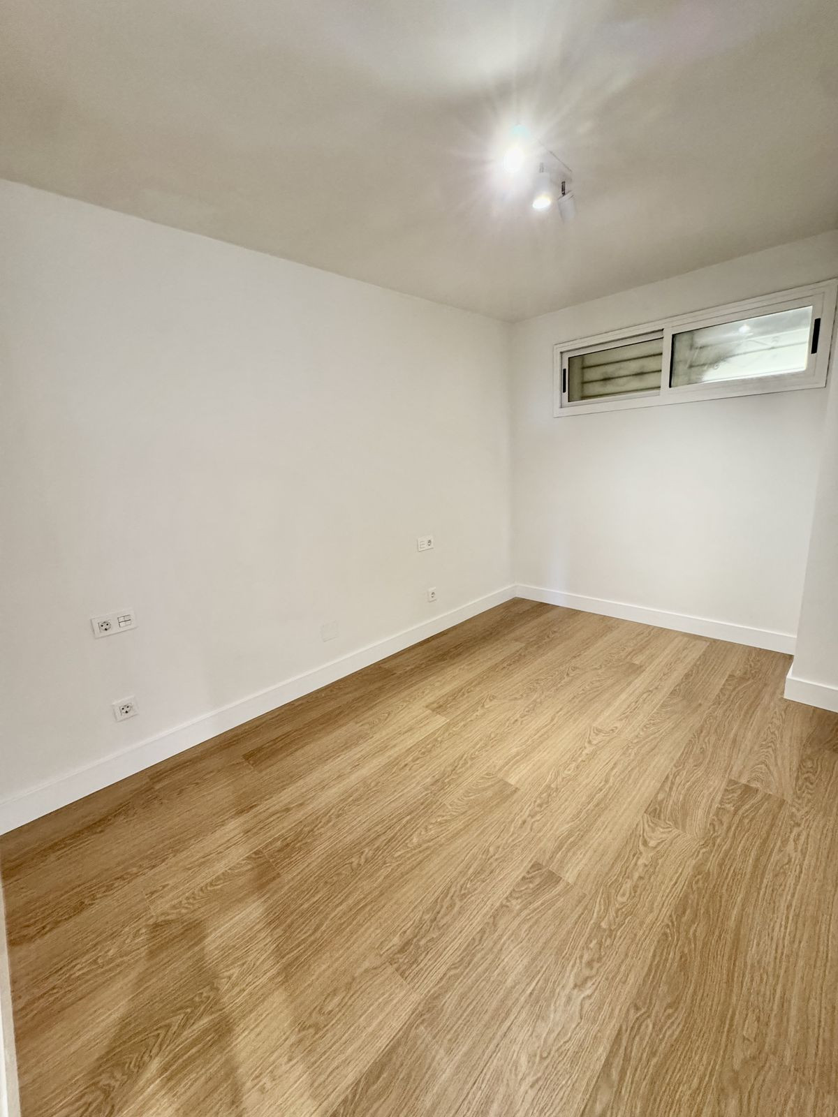 Se vende Apartamento Planta Media de 3 dormitorios en Costa Del Sol, Málaga, España
