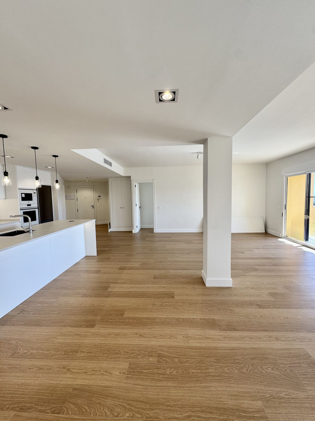 Se vende Apartamento Planta Media de 3 dormitorios en Costa Del Sol, Málaga, España