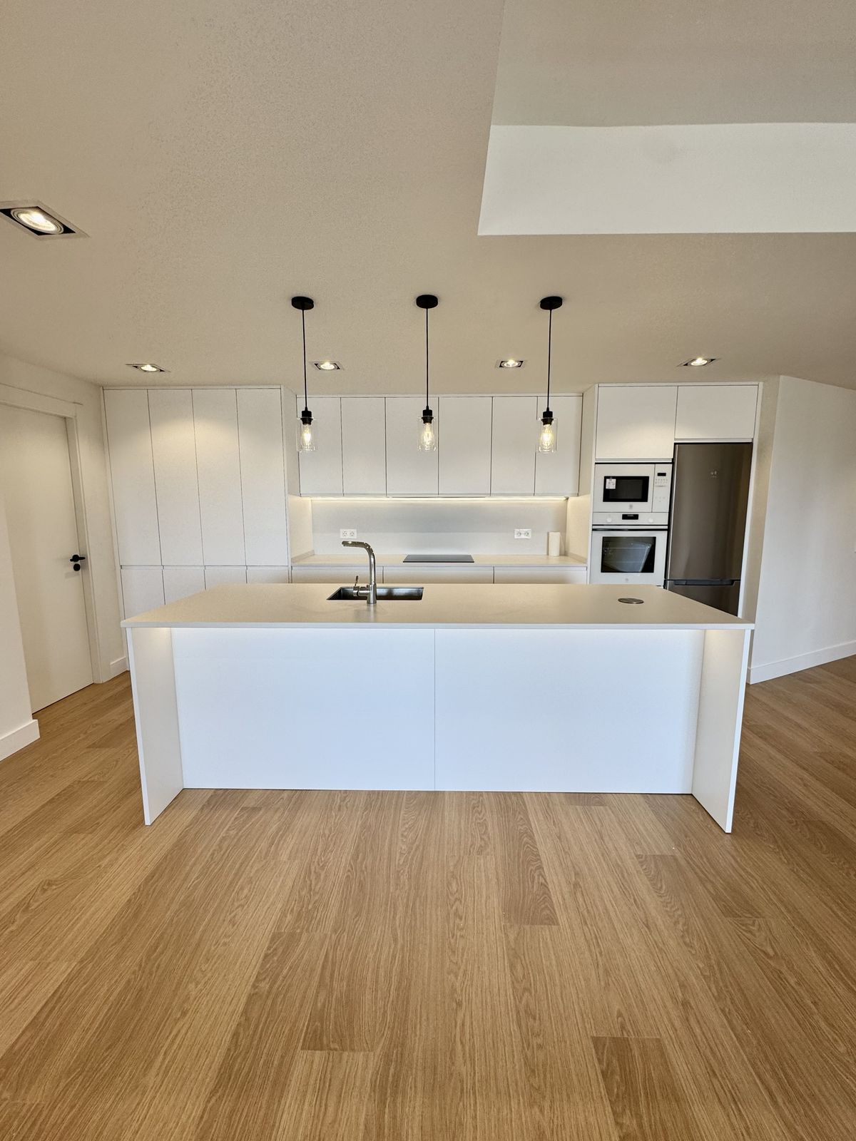 Se vende Apartamento Planta Media de 3 dormitorios en Costa Del Sol, Málaga, España