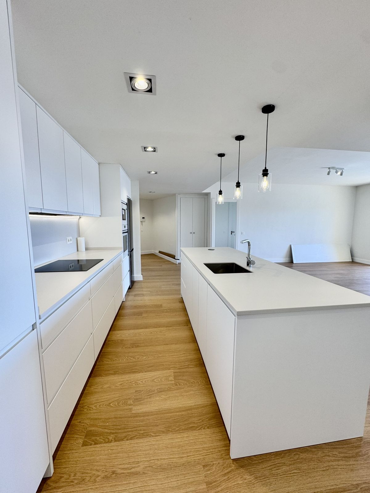 Se vende Apartamento Planta Media de 3 dormitorios en Costa Del Sol, Málaga, España