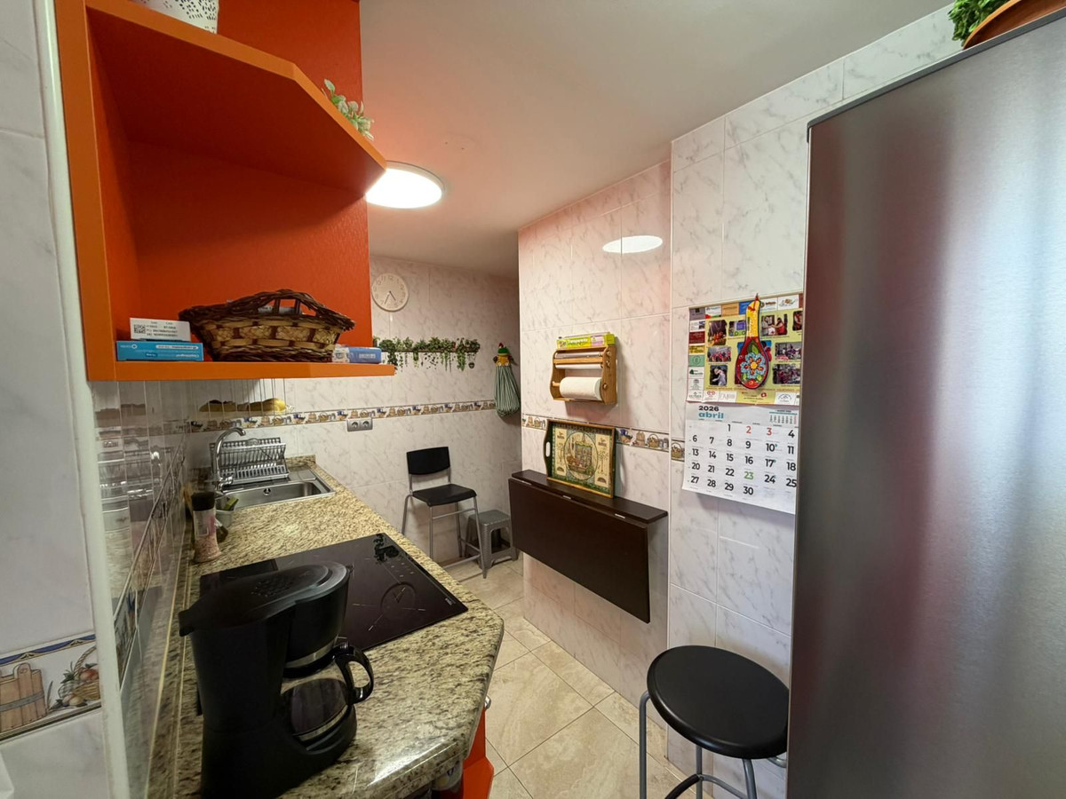 2 Bed Apartment for sale in Fuengirola Costa Del Sol, Málaga, Spain