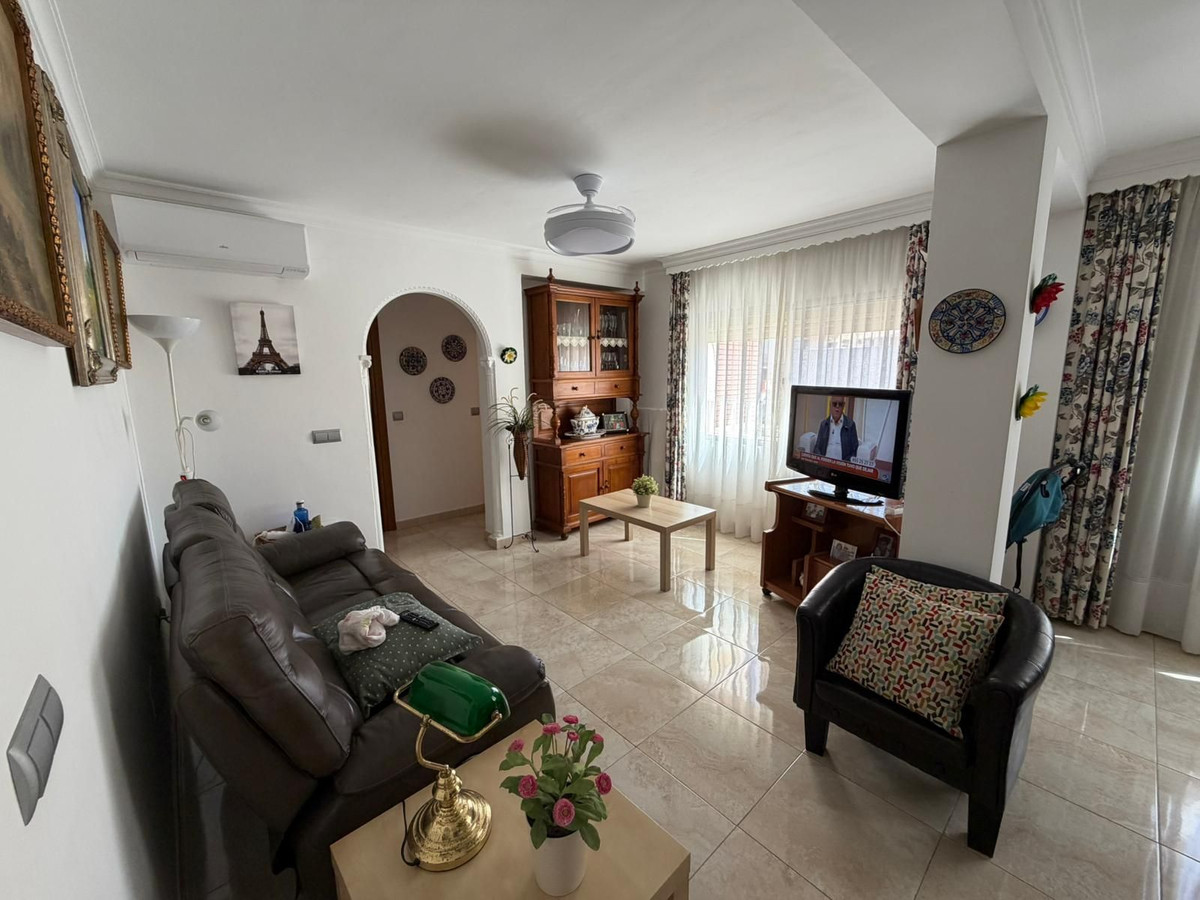 2 Bed Apartment for sale in Fuengirola Costa Del Sol, Málaga, Spain