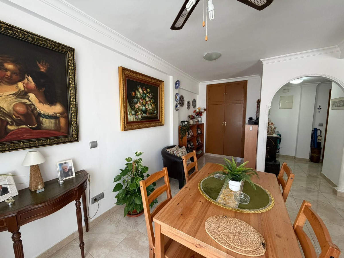 2 Bed Apartment for sale in Fuengirola Costa Del Sol, Málaga, Spain