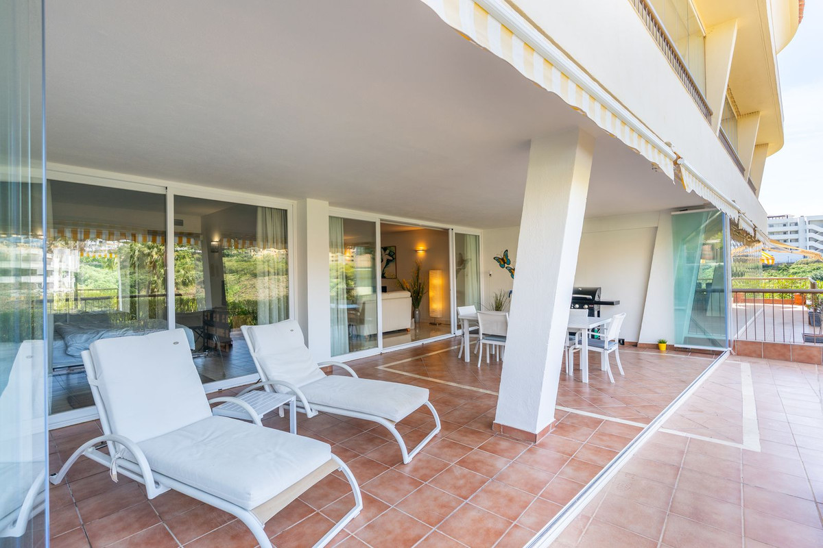 Se vende Apartamento Planta Baja de 2 dormitorios en Costa Del Sol, Málaga, España