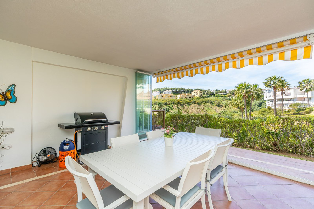 Se vende Apartamento Planta Baja de 2 dormitorios en Costa Del Sol, Málaga, España
