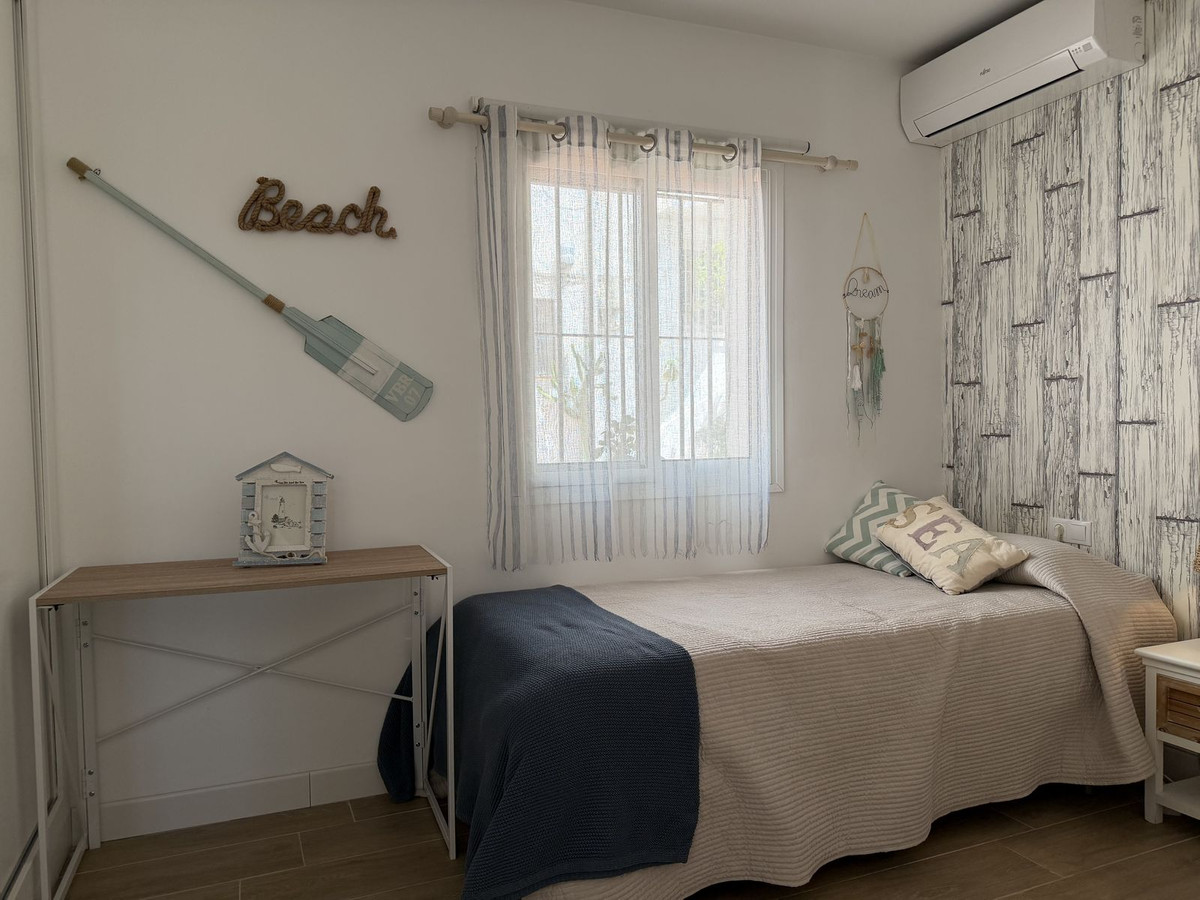 2 Bed Apartment for sale in Calahonda Costa Del Sol, Málaga, Spain