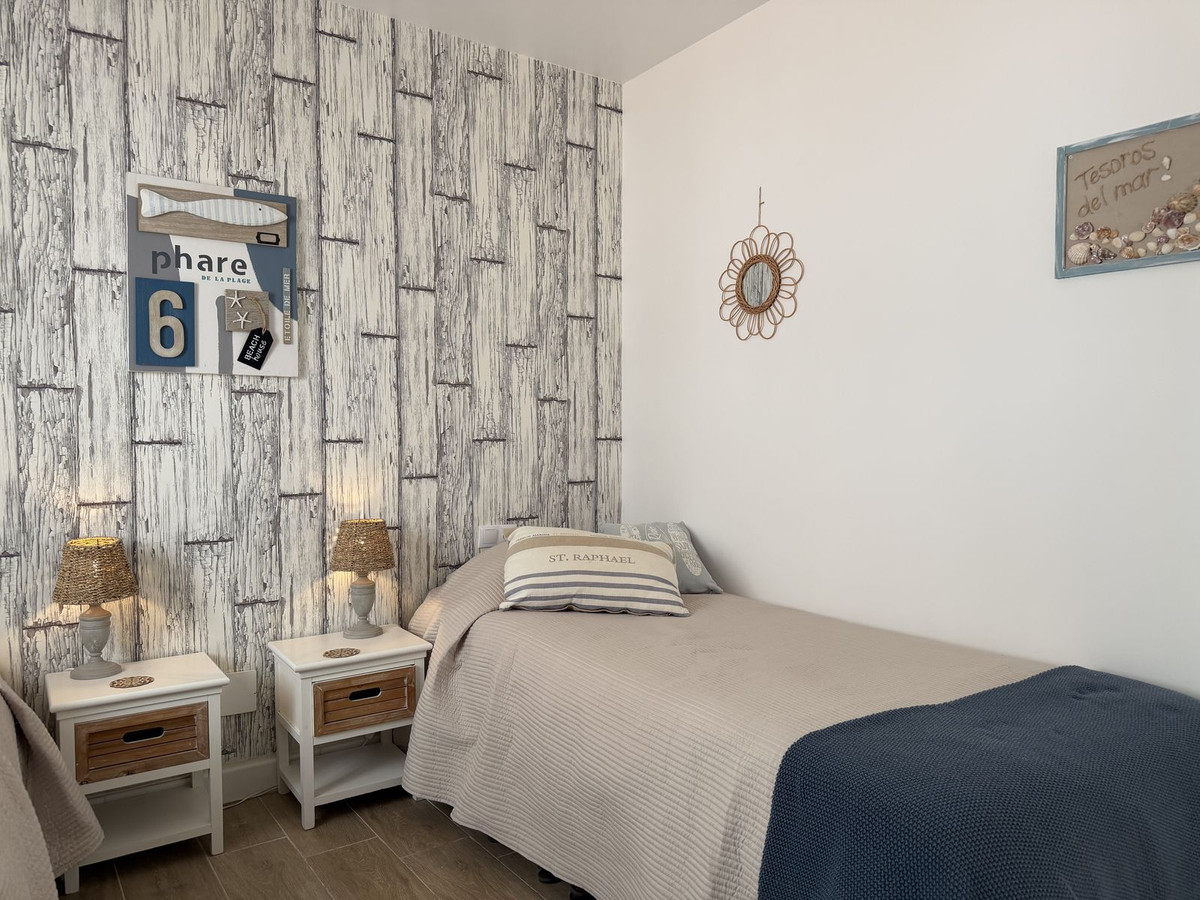 2 Bed Apartment for sale in Calahonda Costa Del Sol, Málaga, Spain