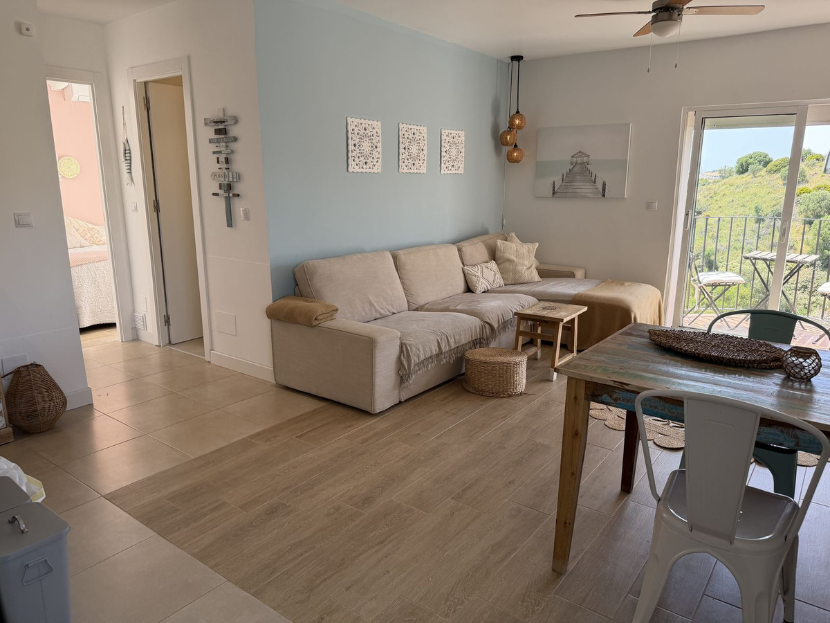 2 Bed Apartment for sale in Calahonda Costa Del Sol, Málaga, Spain