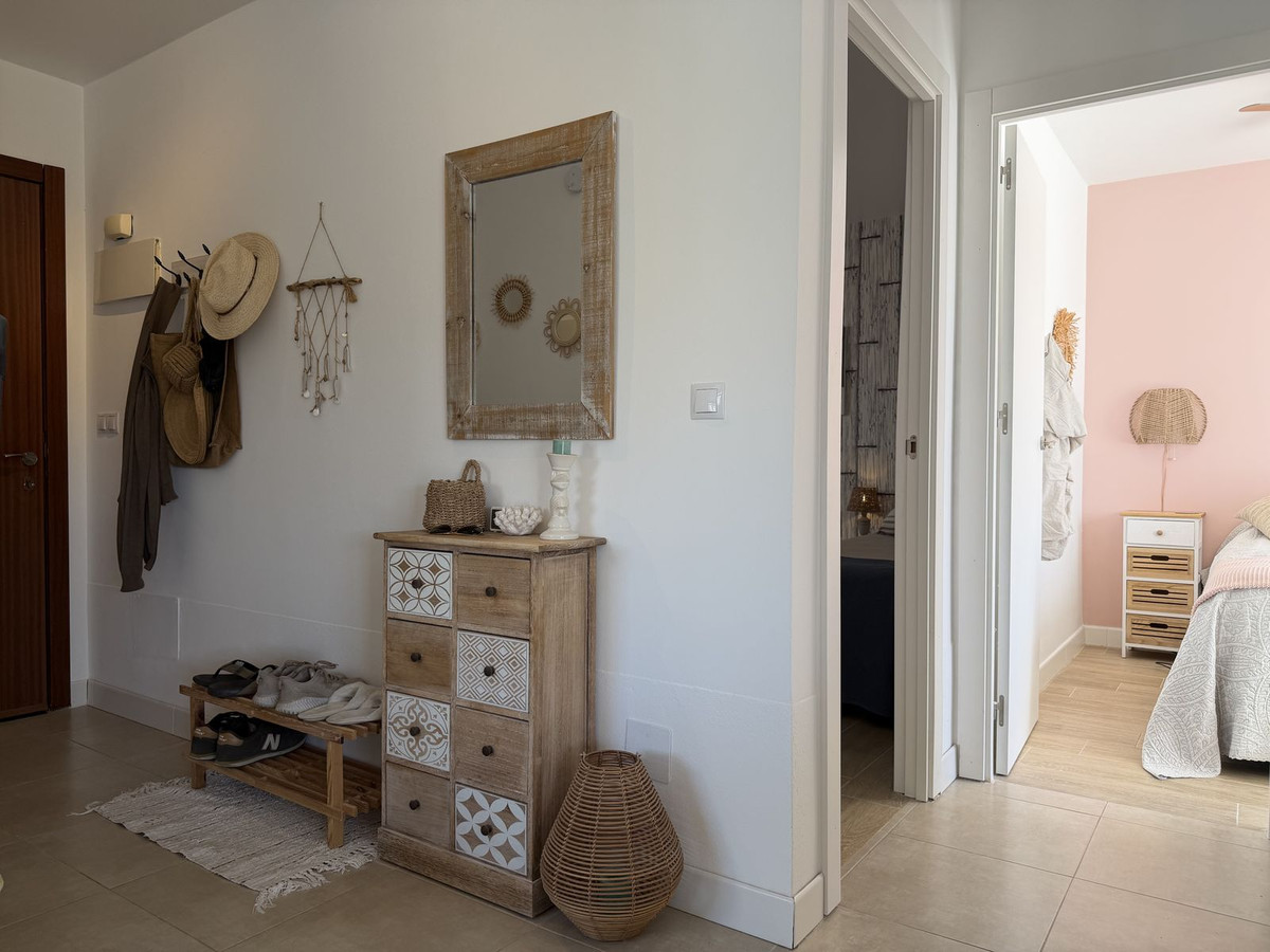 2 Bed Apartment for sale in Calahonda Costa Del Sol, Málaga, Spain