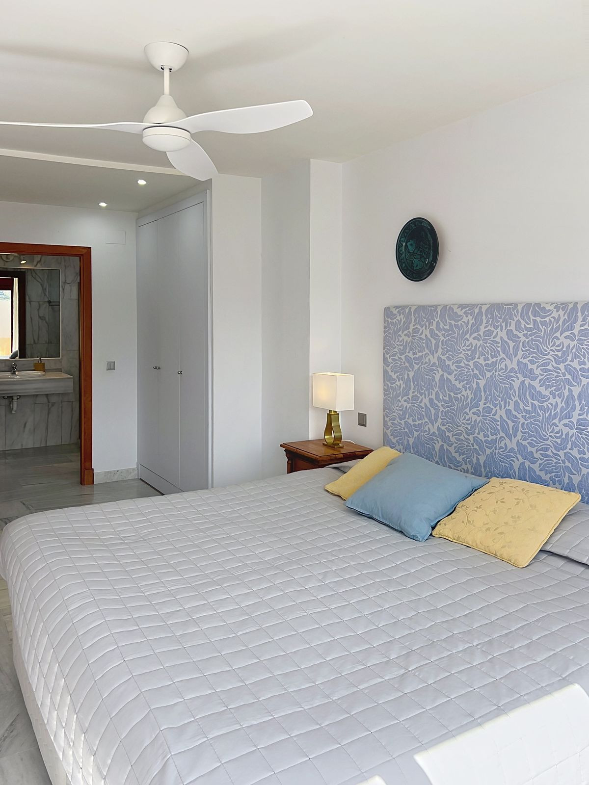2 Bed Apartment for sale in Selwo Costa Del Sol, Málaga, Spain