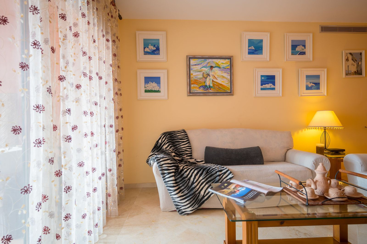 3 Bed Apartment for sale in El Rosario Costa Del Sol, Málaga, Spain