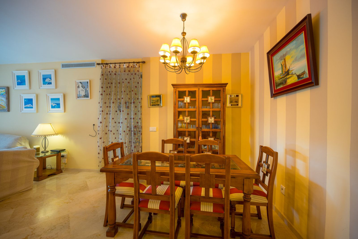 3 Bed Apartment for sale in El Rosario Costa Del Sol, Málaga, Spain
