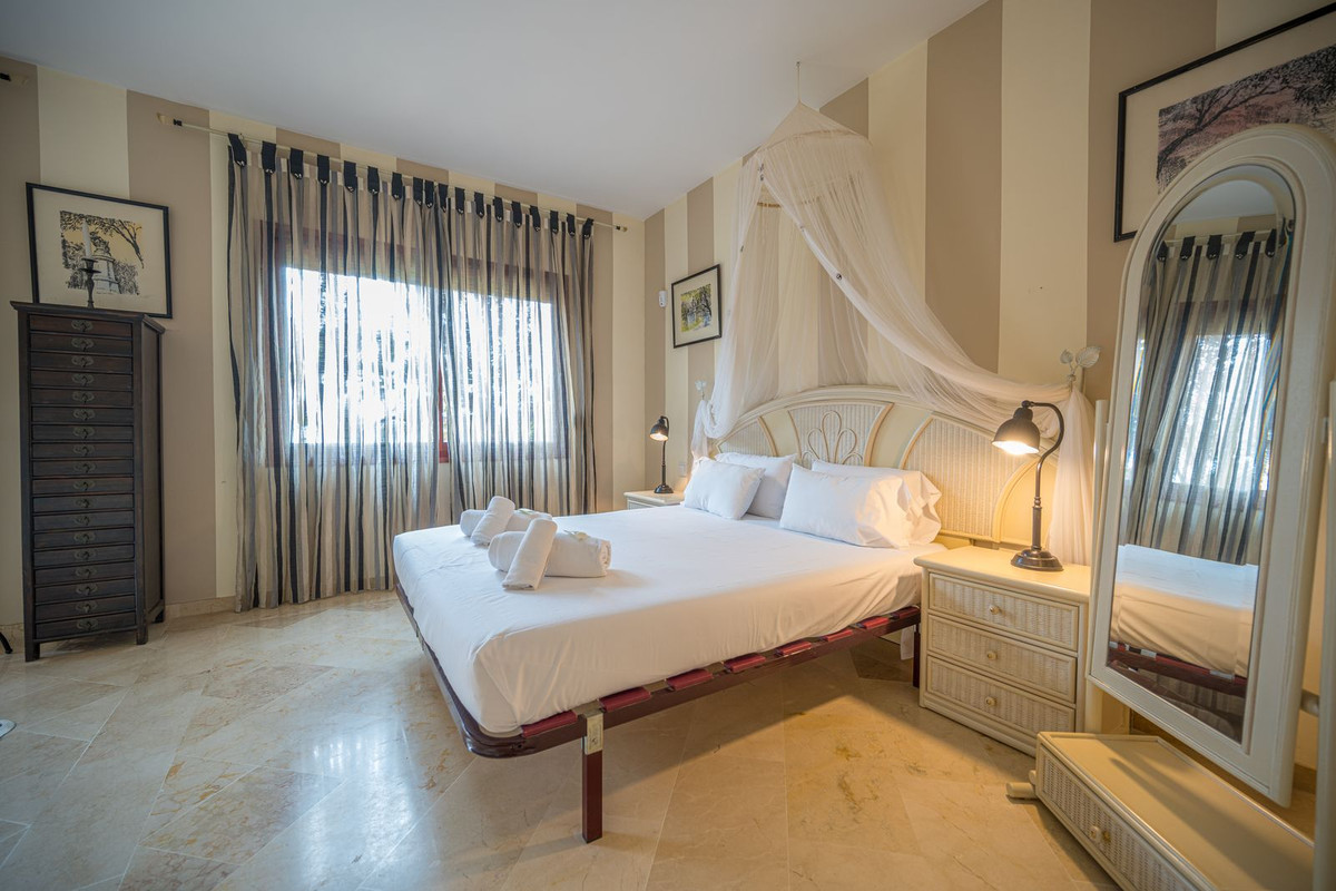 3 Bed Apartment for sale in El Rosario Costa Del Sol, Málaga, Spain