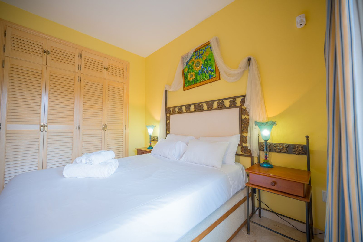 3 Bed Apartment for sale in El Rosario Costa Del Sol, Málaga, Spain