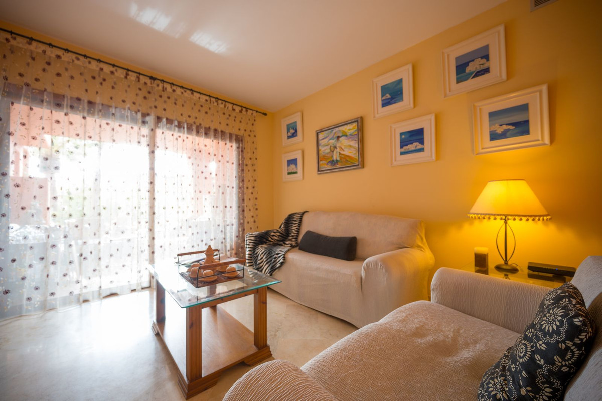 3 Bed Apartment for sale in El Rosario Costa Del Sol, Málaga, Spain