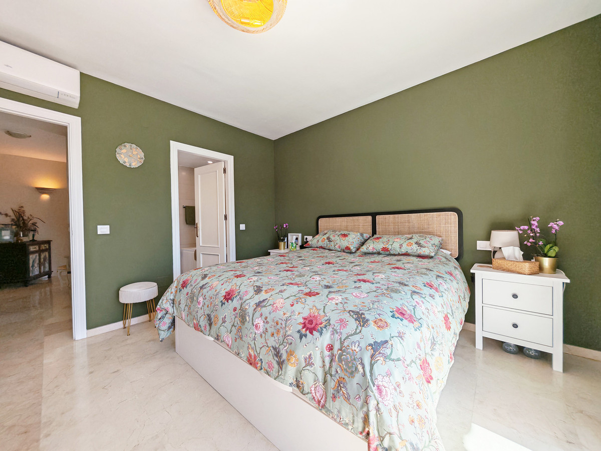 4 Bed Townhouse for sale in Calahonda Costa Del Sol, Málaga, Spain