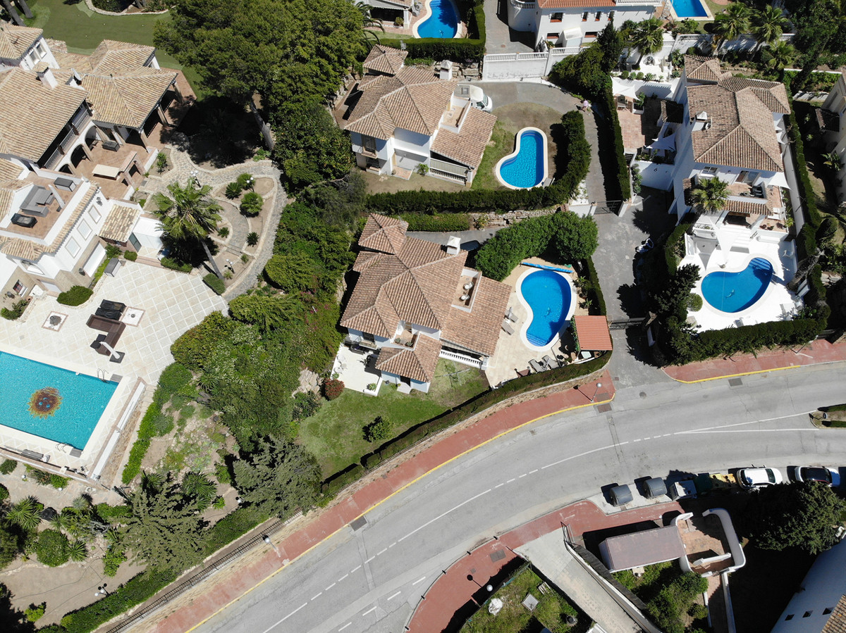 4 Bed Townhouse for sale in Calahonda Costa Del Sol, Málaga, Spain