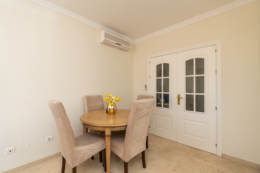 2 Bed Apartment for sale in Marbella Costa Del Sol, Málaga, Spain