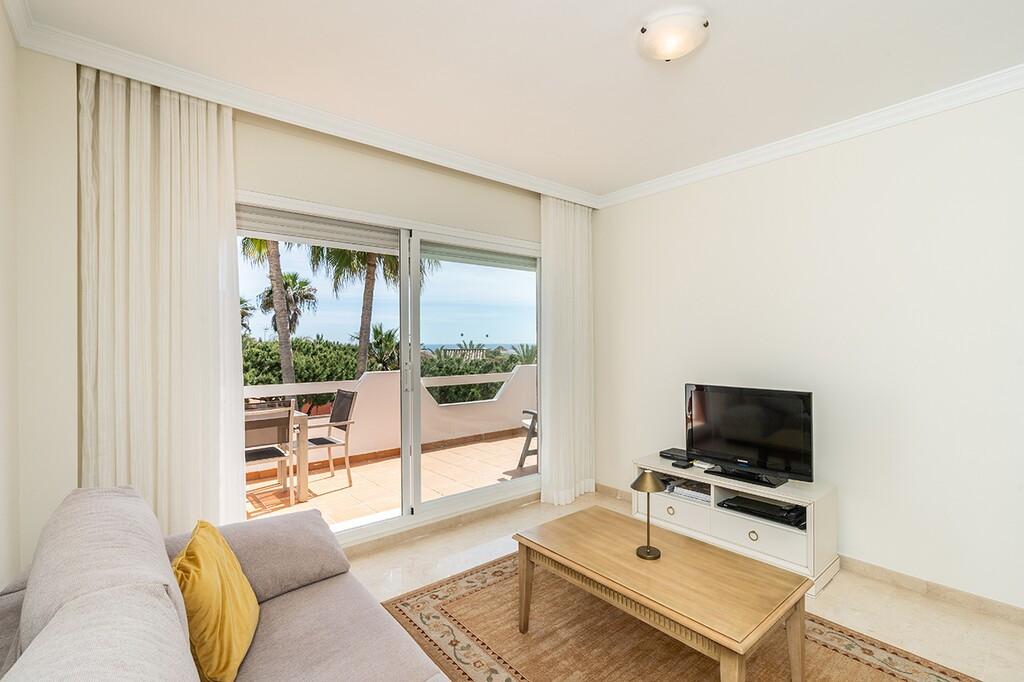2 Bed Apartment for sale in Marbella Costa Del Sol, Málaga, Spain