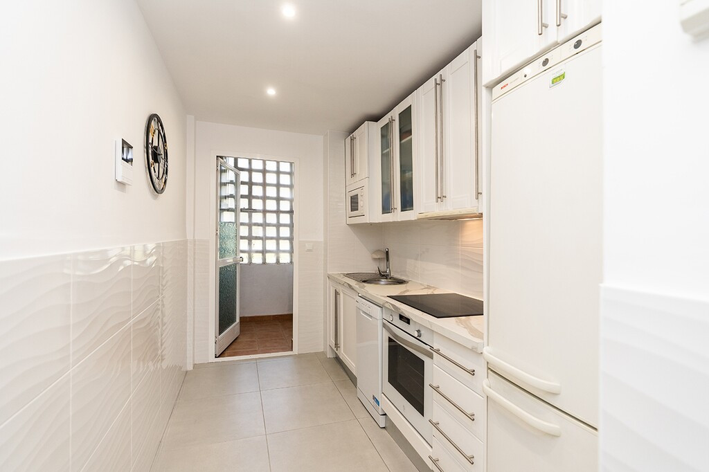 2 Bed Apartment for sale in Marbella Costa Del Sol, Málaga, Spain