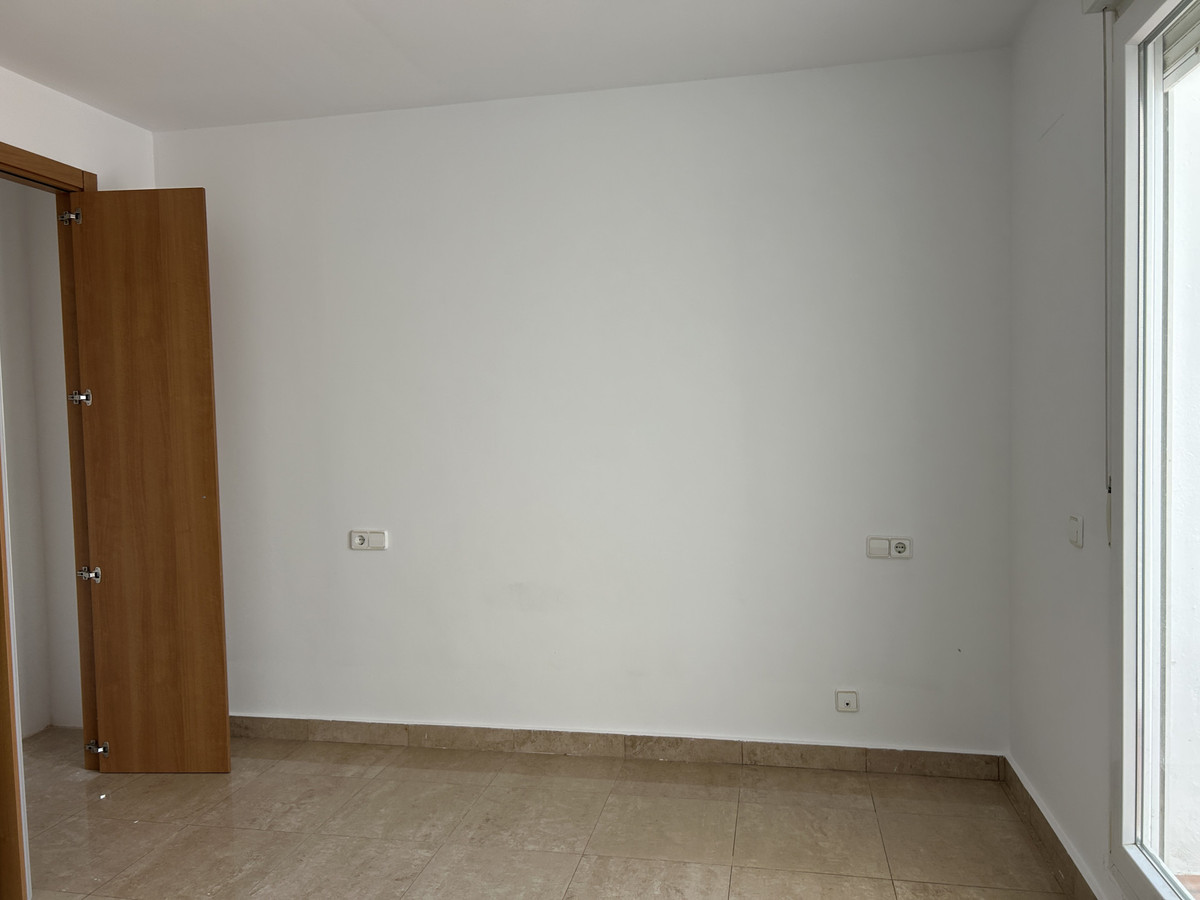 Se vende Apartamento Planta Baja de 2 dormitorios en Costa Del Sol, Málaga, España