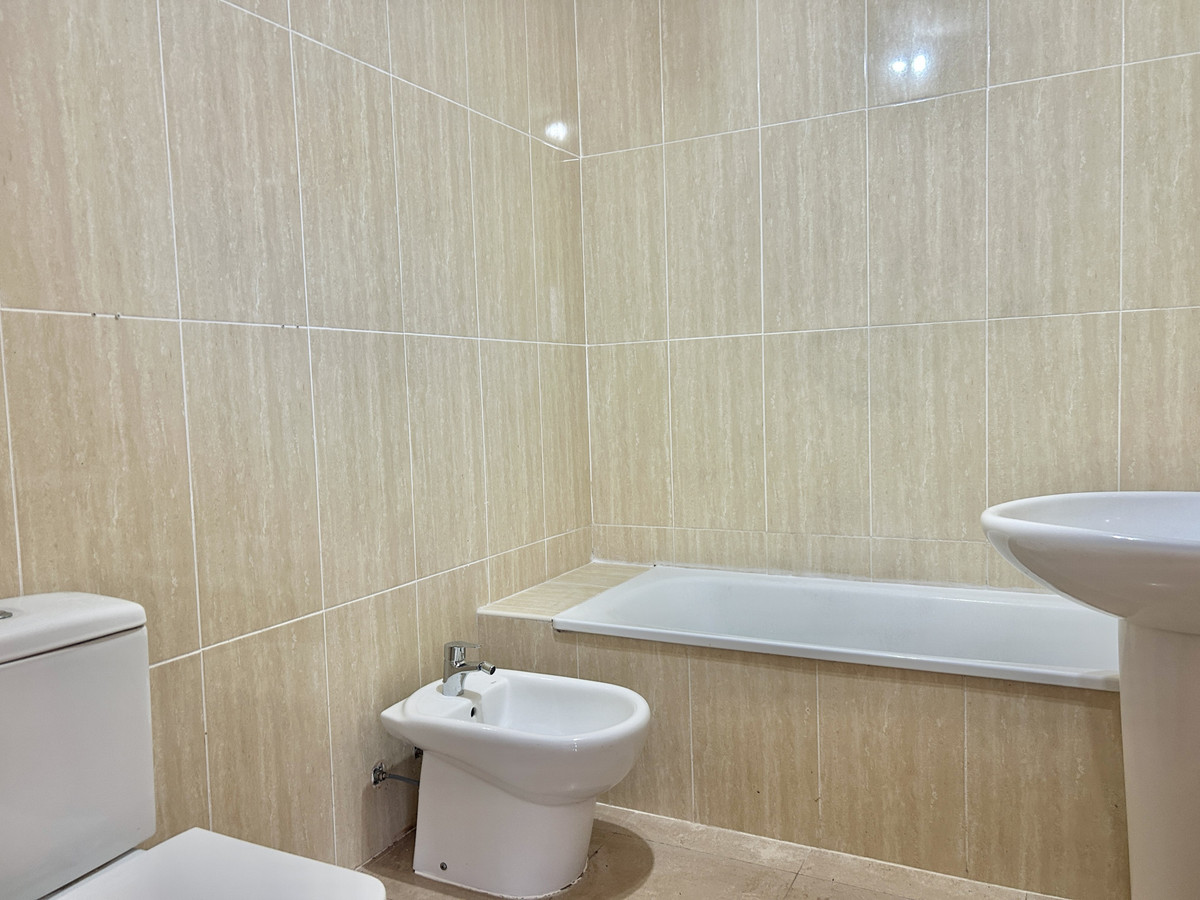 Se vende Apartamento Planta Baja de 2 dormitorios en Costa Del Sol, Málaga, España