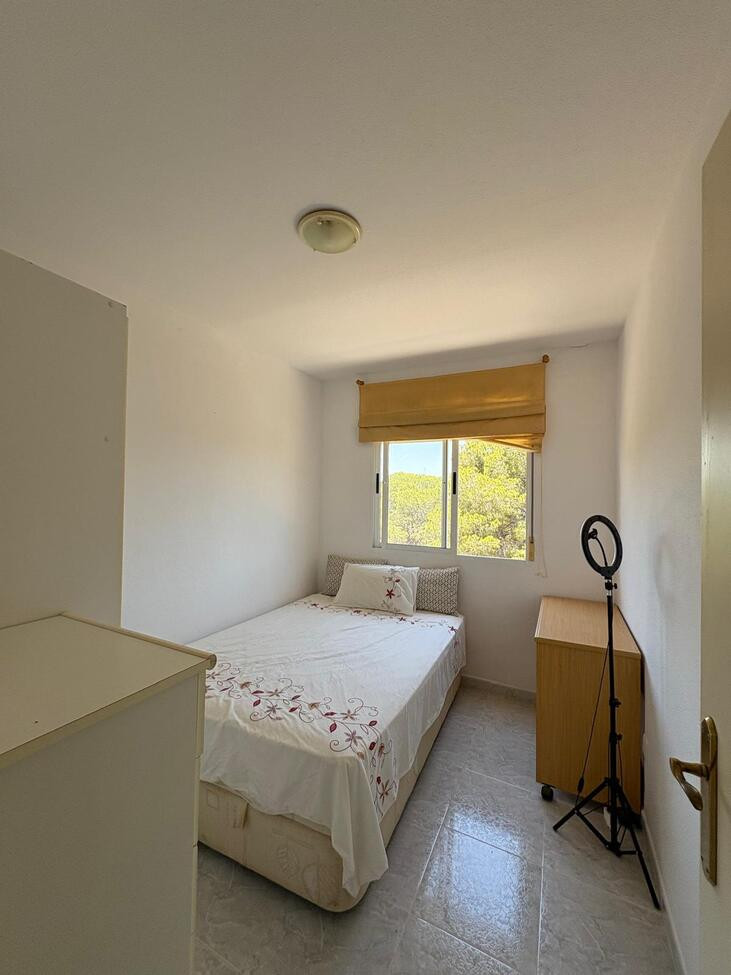 Se vende Apartamento Planta Media de 2 dormitorios en Costa Blanca, Alicante, España