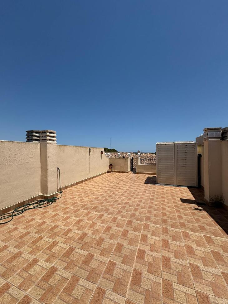 Se vende Apartamento Planta Media de 2 dormitorios en Costa Blanca, Alicante, España