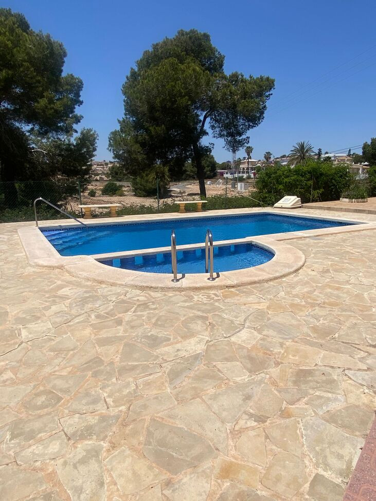 Se vende Apartamento Planta Media de 2 dormitorios en Costa Blanca, Alicante, España
